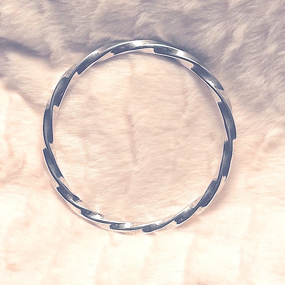 Genuine Sterling Silver Bangle Bracelet - Picture 5 of 11